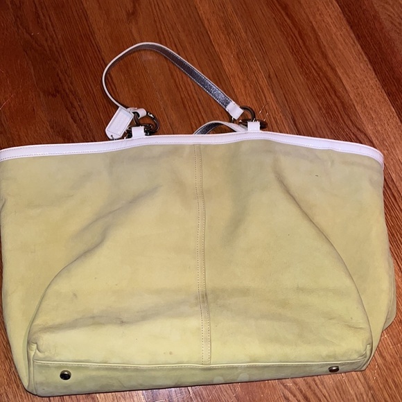 Coach large green suede and white patent leather tote shoulder bag - Picture 4 of 9